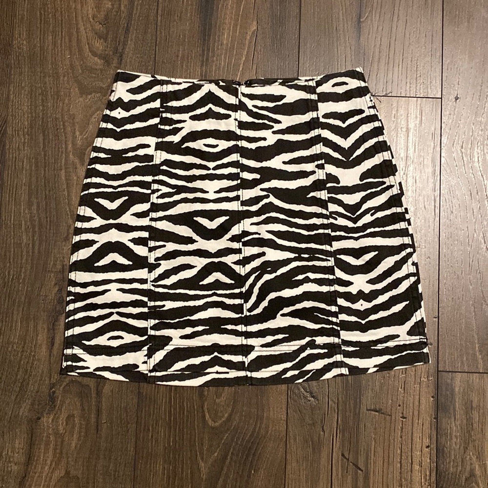 Zebra skirt